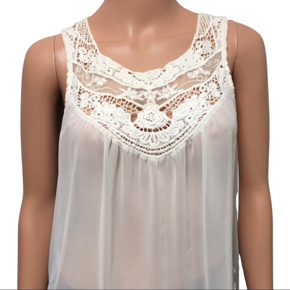 Candie's Tops - Candie’s Blouse